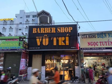 Bảng hiệu tôn cho shop