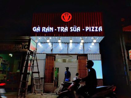 Bảng hiệu tôn quận Tân Phú