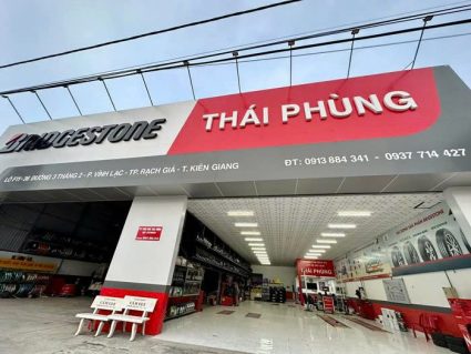 Thiết kế bảng hiệu sang trọng