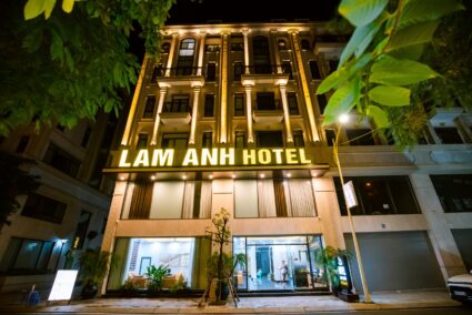 Logo chữ inox sáng đèn