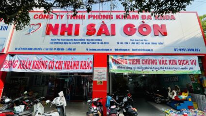 Làm bảng hiệu phòng nhi