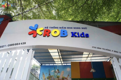 thiết kế bảng hiệu mầm non